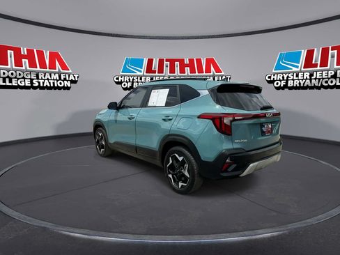 Used 2024 Kia Seltos EX AWD/4WD image 6
