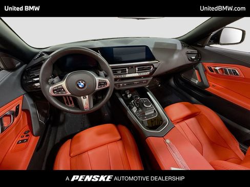 Used 2024 BMW Z4 M40i w/ Premium Package image 16