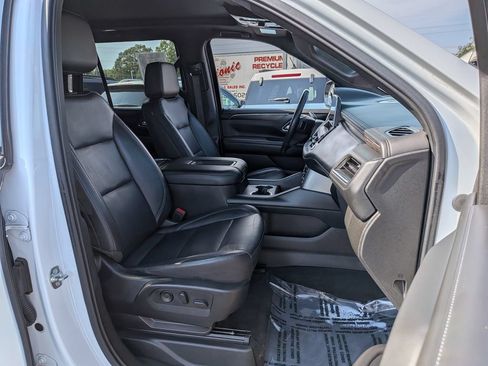 Used 2021 Chevrolet Tahoe LT w/ LT Signature Package AWD/4WD image 26