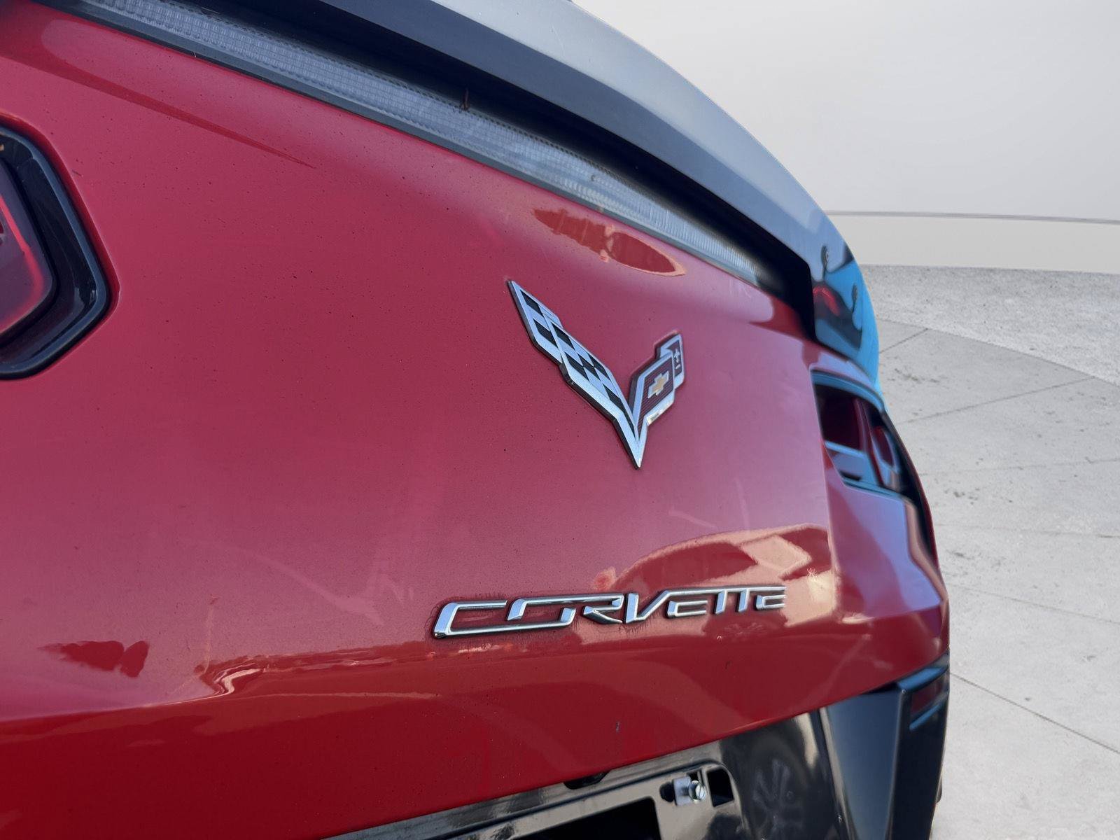 Used 2019 Chevrolet Corvette Stingray Coupe w/ 1LT RWD image 7