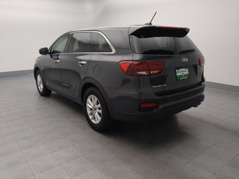 Used 2019 Kia Sorento AWD V6 image 5