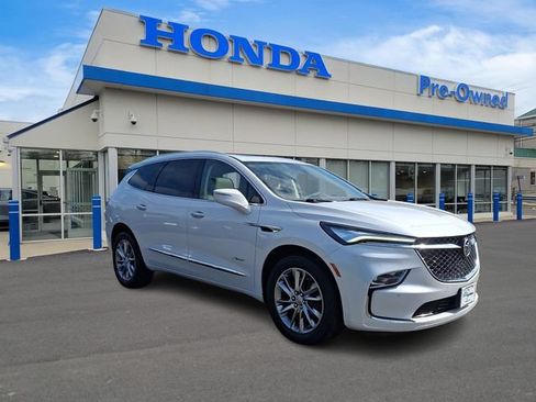 Used 2023 Buick Enclave Avenir w/ Avenir Technology Package AWD/4WD image 3