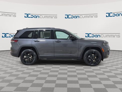 New 2026 Jeep Grand Cherokee Limited AWD/4WD image 9