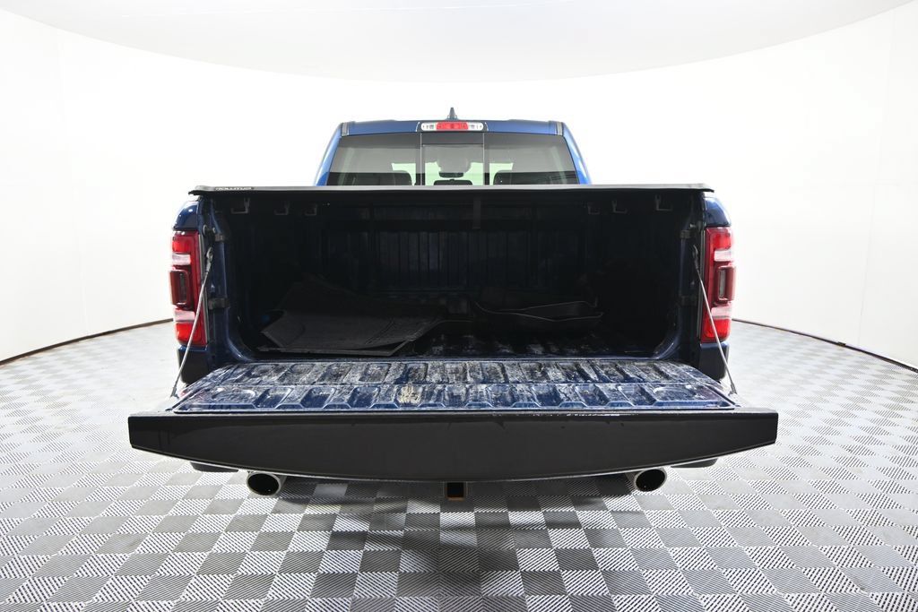 Used 2022 RAM 1500 Laramie AWD/4WD image 6
