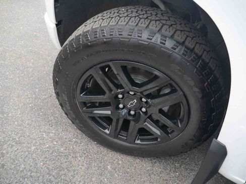 Used 2023 Chevrolet Silverado 1500 RST image 14