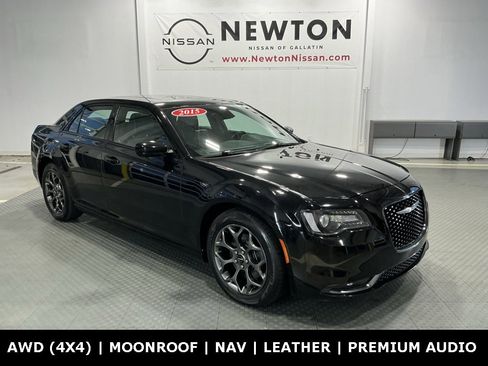 Used 2015 Chrysler 300 S image 1