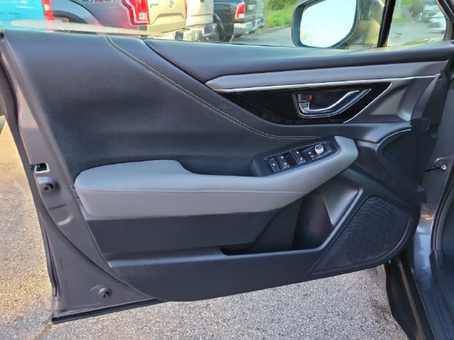Used 2023 Subaru Outback Onyx Edition AWD/4WD image 18