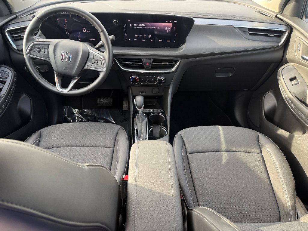 Used 2025 Buick Encore GX Preferred AWD/4WD image 10