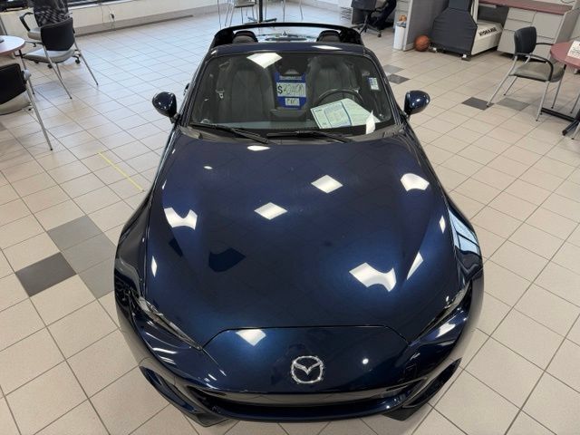 Certified 2025 MAZDA MX-5 Miata RF Grand Touring RWD image 5