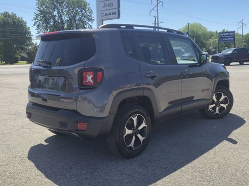 Used 2020 Jeep Renegade Trailhawk w/ Cold Weather Group AWD/4WD image 2