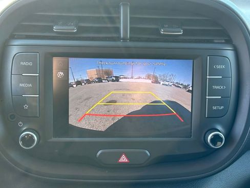 Used 2023 Kia Soul LX w/ LX Technology Package image 31