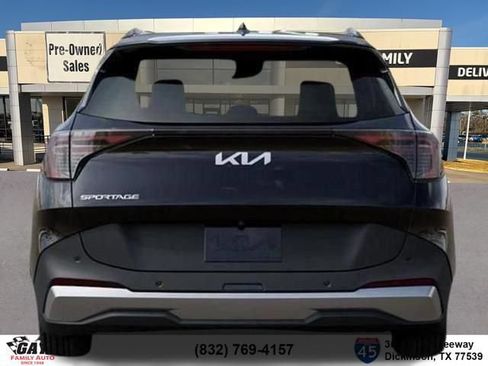 Certified 2026 Kia Sportage EX w/ EX Panorama Roof Package FWD image 13