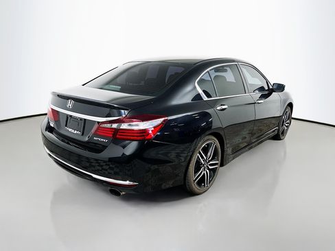 Used 2016 Honda Accord Sport image 4