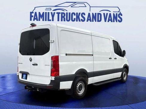 Used 2021 Mercedes-Benz Sprinter 2500 image 5