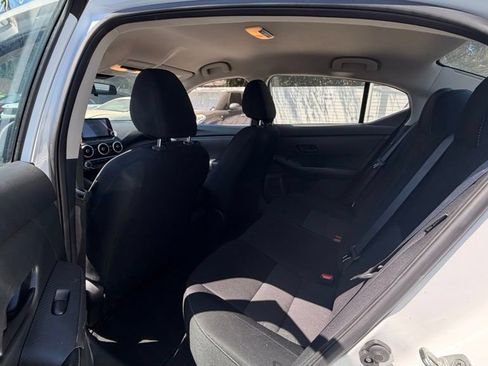 Used 2024 Nissan Sentra SV FWD image 7