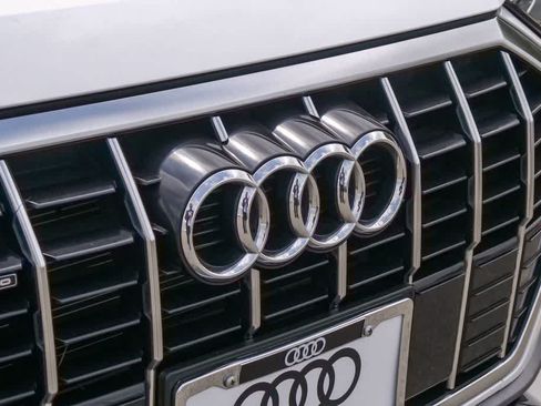 Used 2023 Audi Q3 2.0T Premium AWD/4WD image 5