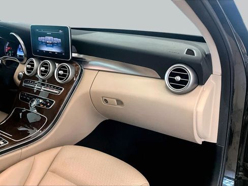 Used 2015 Mercedes-Benz C 300 4MATIC Sedan image 18