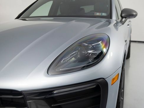 New 2026 Porsche Macan Turbo AWD/4WD image 39