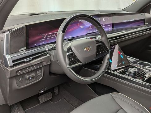 New 2026 Cadillac Escalade Sport image 9