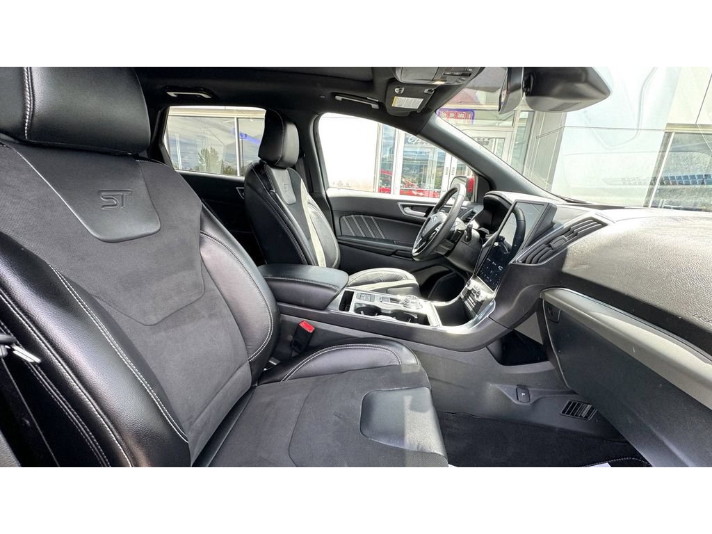 Used 2024 Ford Edge ST w/ Equipment Group 401A AWD/4WD image 10