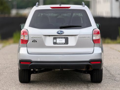 Used 2015 Subaru Forester 2.5i Premium w/ All-Weather Package AWD/4WD image 4