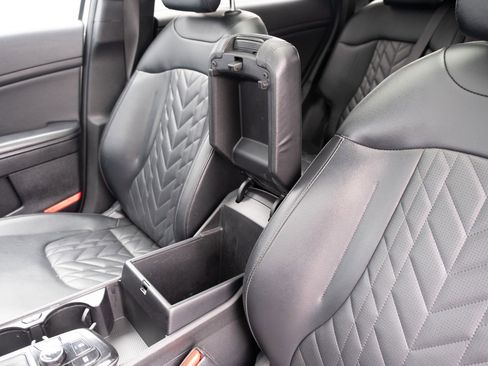 Used 2023 Kia Sportage X-Line w/ X-Line Premium Package AWD/4WD image 8