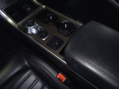 Used 2023 Ford Edge SEL image 26