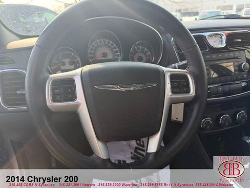Used 2014 Chrysler 200 Touring FWD image 14