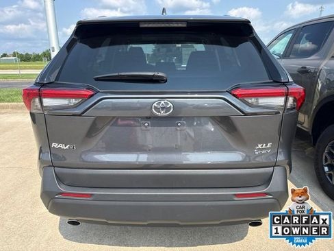 Used 2025 Toyota RAV4 XLE AWD/4WD image 7