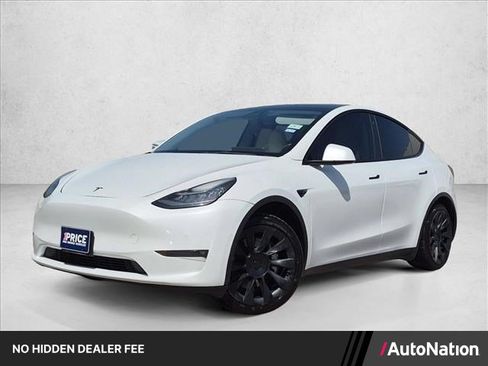 Used 2021 Tesla Model Y Long Range AWD/4WD image 1