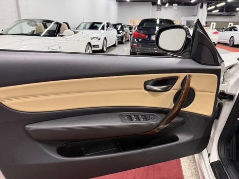 Used 2012 BMW 128i Convertible RWD image 20