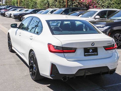 Used 2026 BMW 330i Sedan w/ M Sport Package RWD image 6