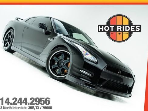 Used 2014 Nissan GT-R Track Edition AWD/4WD image 1