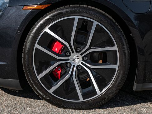 Used 2025 Porsche Taycan 4S image 19