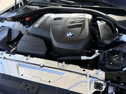 Used 2025 BMW 330i Sedan w/ Premium Package RWD image 7