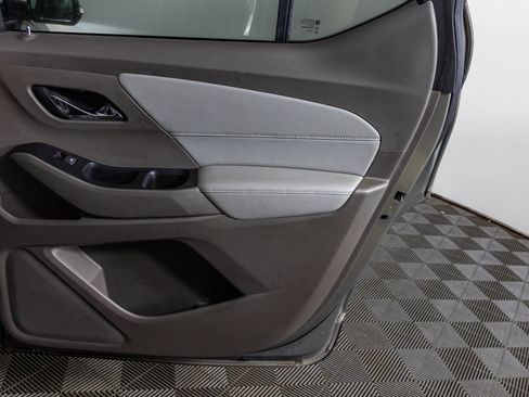 Used 2018 Chevrolet Traverse LT FWD image 48