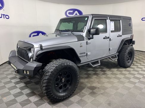 Used 2017 Jeep Wrangler Unlimited Sport w/ Connectivity Group image 7