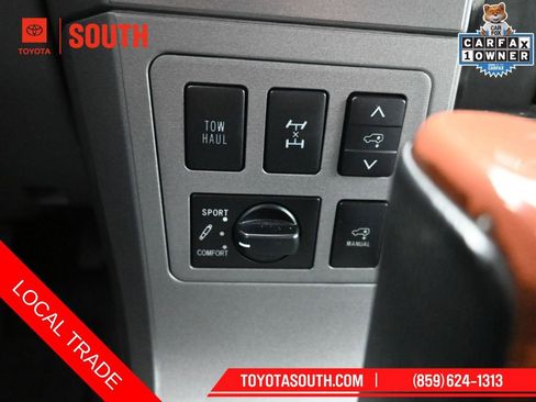 Used 2013 Toyota Sequoia Platinum image 17