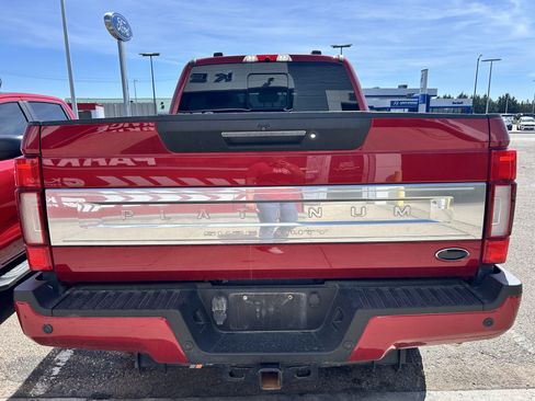 Used 2020 Ford F250 Platinum w/ FX4 Off-Road Package AWD/4WD image 3