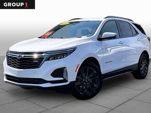 Used 2023 Chevrolet Equinox RS FWD image 1