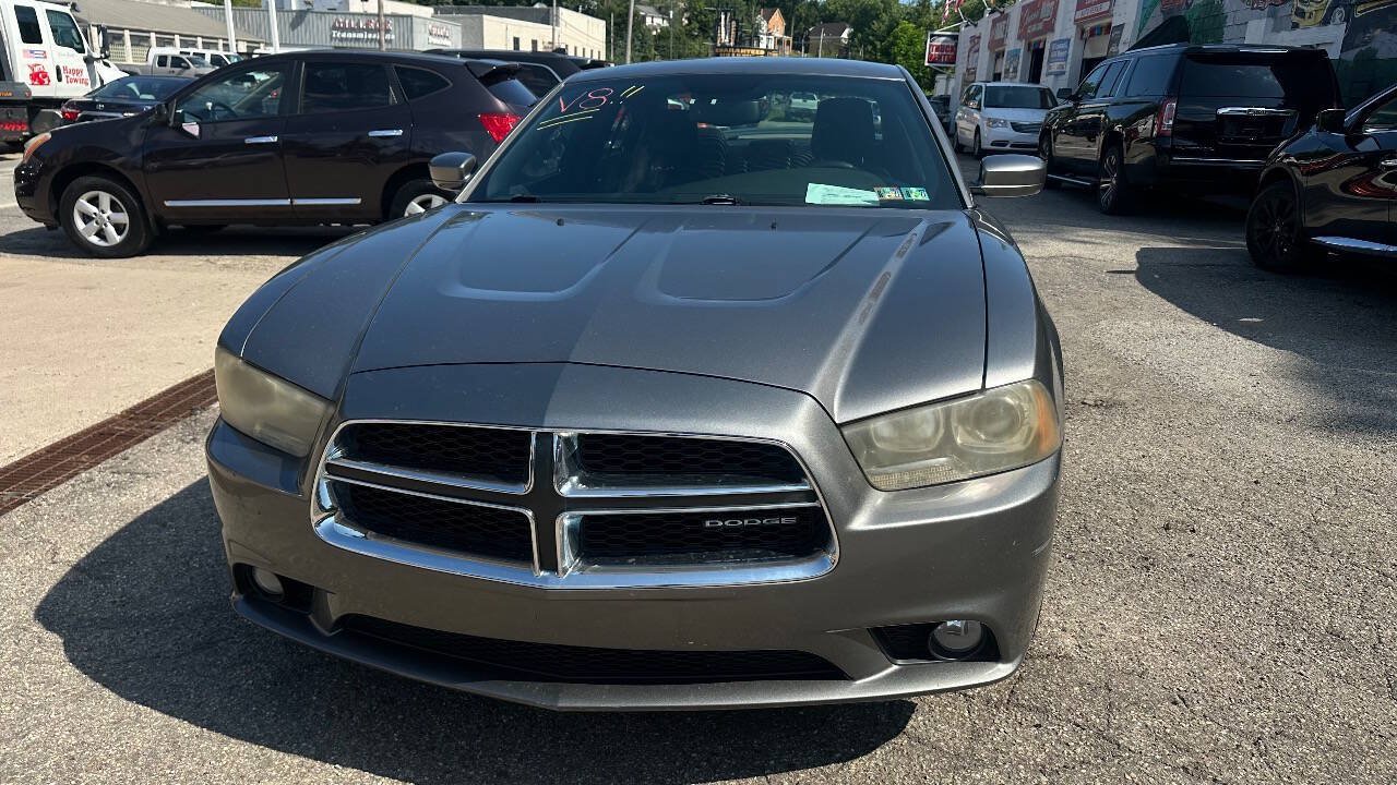 Used 2011 Dodge Charger R/T RWD image 3