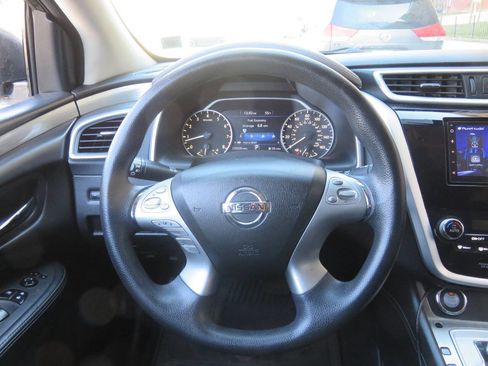 Used 2017 Nissan Murano S image 14