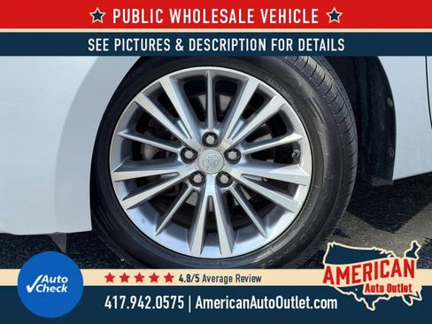 Used 2015 Toyota Corolla LE FWD image 3