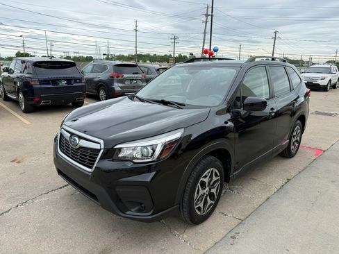 Used 2020 Subaru Forester Premium AWD/4WD image 5