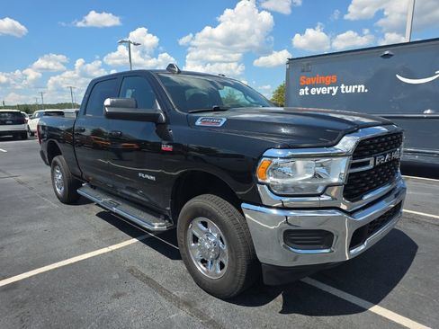 Used 2022 RAM 2500 Big Horn AWD/4WD image 4