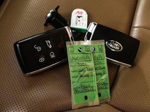 Used 2023 Land Rover Range Rover SE AWD/4WD image 39