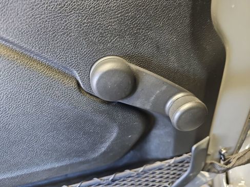 Used 2021 Jeep Wrangler Unlimited Willys image 27