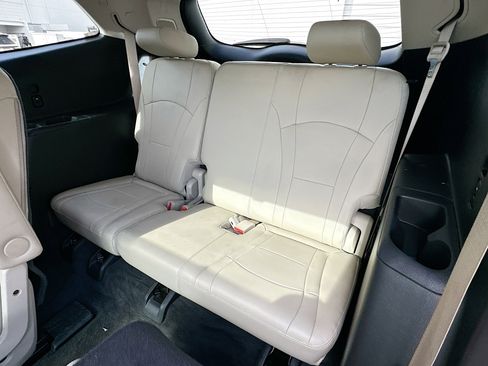 Used 2019 Buick Enclave Premium w/ Experience Buick Package image 30