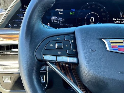 Used 2024 Cadillac Escalade Premium Luxury image 22