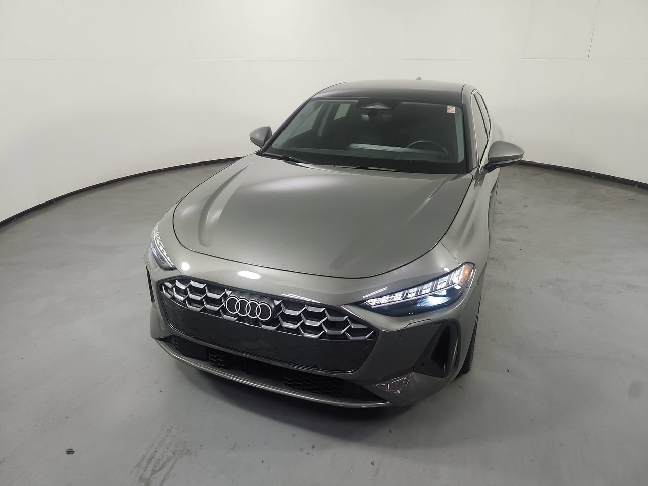 Used 2025 Audi A5 2.0T Premium Plus w/ Premium Plus AWD/4WD image 32